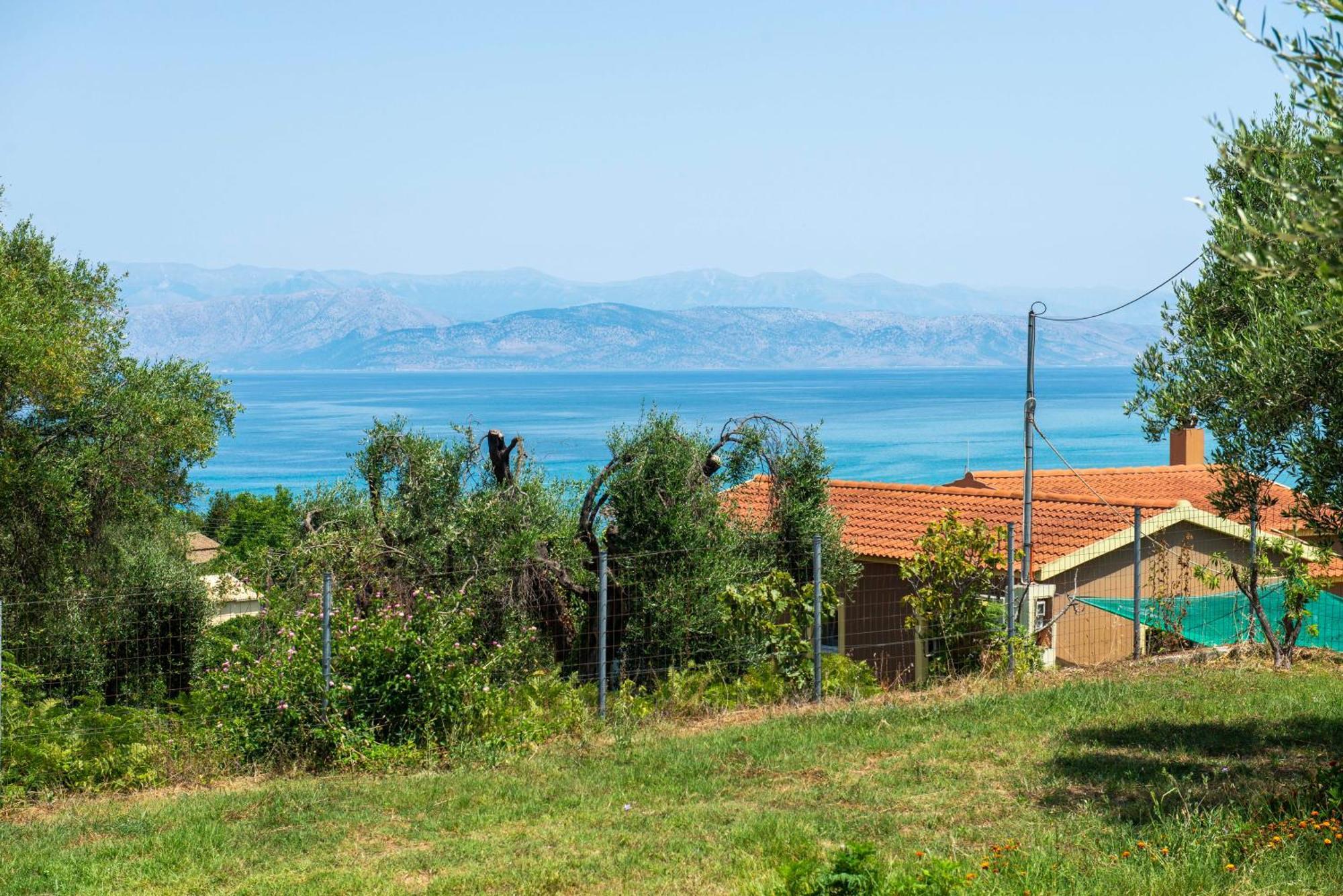 Astrakeri Sea Side Hill Apartment Exterior photo